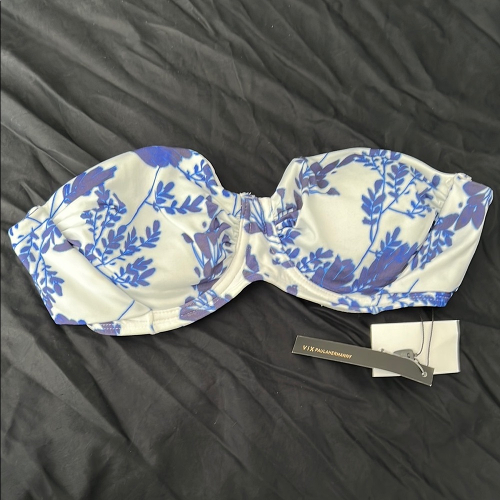 Vix Blue and White Floral Bikini Top